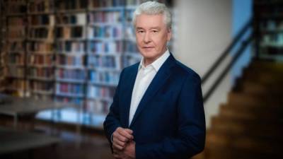 Сергей Собянин - Собянин продлил москвичам нерабочие дни из-за COVID-19 - piter.tv - Москва