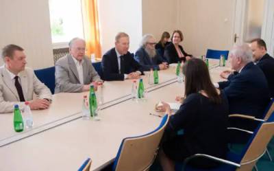 Французы и эстонцы нахваливают друг друга: «Мы разделяем общие ценности» - eadaily.com - Эстония - Париж