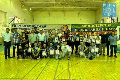 Стали известны победители и призеры республиканского турнира по настольному теннису - mirmol.ru - Махачкала - респ. Дагестан - Каспийск