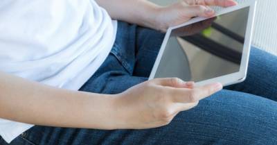Крупнейшая авиакомпания Канады отправила в утиль полтысячи планшетов Apple (ВИДЕО) - delo.ua - Канада