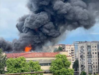 Кондитерская фабрика в Абхазии могла сгореть из-за криптофермы - eadaily.com - Апсны - Сухум