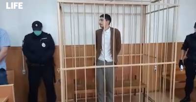 Устроившего стрельбу на Красной площади акциониста Крисевича отправили в СИЗО до 11 августа - reendex.ru - Москва