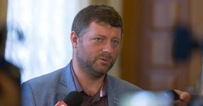 Владимир Зеленский - Александр Корниенко - В Раде объяснили, почему Зеленский ветировал закон о тюрьме за ложь в декларациях - delo.ua