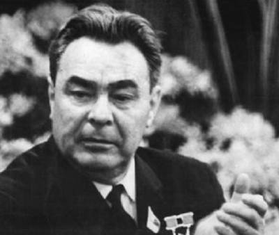 Леонид Брежнев - Какие тайны скрывают дневники Леонида Брежнева - russian7.ru