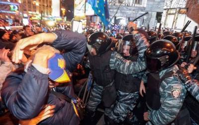 Разгон Майдана: двое беркутовцев получили по три года тюрьмы - korrespondent.net