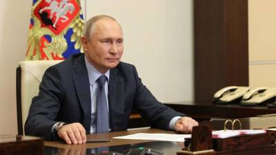 Владимир Путин - Джо Байден - Джен Псаки - Путин назвал фарсом обвинения в адрес России в кибератаках на США - iz.ru