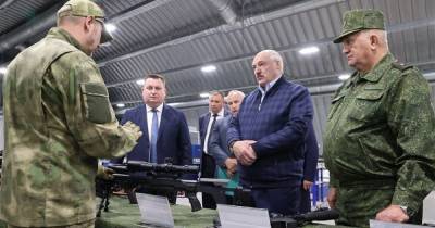 Александр Лукашенко - "Мир одурел вообще": Лукашенко призвал белорусов учиться стрелять из автоматов - focus.ua