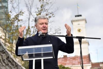 Владимир Зеленский - Петр Порошенко - Порошенко рассказал о связи патриотизма Зеленского и российских денег - lenta.ru