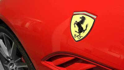 Ferrari запустила линию люксовой одежды и открыла ресторан - gazeta.ru - Лос-Анджелес
