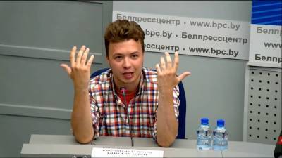 Роман Протасевич - Журналист ВВС ушел в начале пресс-конференции с участием Протасевича - sharij.net
