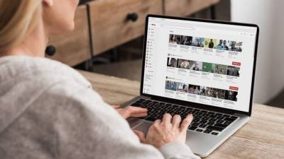 Леонид Слуцкий - РКН потребовал у YouTube снять ограничения на видео о дискриминации «Спутника V» - 5-tv.ru - Россия