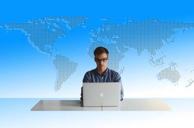 Количество украинских фрилансеров, работающих с иностранцами, возросло на 31%, а их доход — на 18% - minfin.com.ua