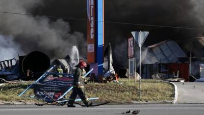 Число пострадавших при пожаре на АЗС в Новосибирске выросло до 33 - iz.ru - Новосибирск