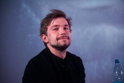 Александр Петров - Стася Милославская - «Болеем дальше»: Александр Петров поддержал проигравших российских футболистов - vm.ru