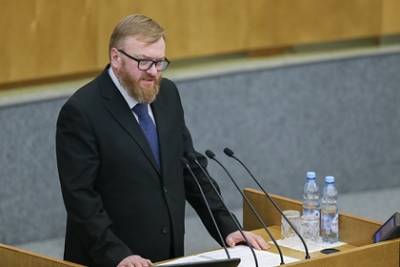 Ольга Бузова - Виталий Милонов - Дмитрий Губерниев - В Госдуме заступились за Бузову после ситуации с Губерниевым и дали ей совет - lenta.ru