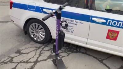 В Тюмени семилетняя девочка пострадала в аварии с электросамокатом, который вела ее мама - znak.com - Тюмень - Тюменская обл.