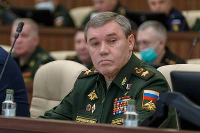 Владимир Путин - Дмитрий Песков - Сергей Рябков - Сергей Лавров - Дмитрий Козак - Юрий Ушаков - Александр Лаврентьев - Валерий Герасимов - Анатолий Антонов - Джо Байден - Глава Генштаба ВС России примет участие в переговорах Путина с Байденом - lenta.ru - Женева