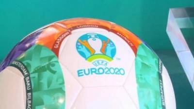 Для посетителей фан-зоны Евро-2020 на Конюшенной площади закупили 100 тыс масок - delovoe.tv - Санкт-Петербург