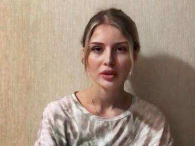 Чеченский канал показал кадры с похищенной силовиками из шелтера женщиной - kasparov.ru - Махачкала - респ. Дагестан - респ. Чечня