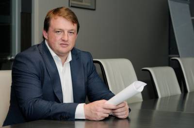 Инвестбанкир рассказал, стоит ли сейчас покупать доллары - minfin.com.ua