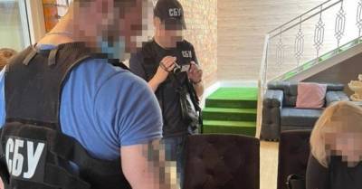 Доход почти 100 тысяч грн в месяц: в Черкассах юрист подделывала отрицательные ПЦР-тесты - delo.ua - Черкассы