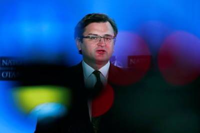 Дмитрий Кулеба - Украина заявила о 12 тысячах отведенных от границы российских военных - lenta.ru - Москва