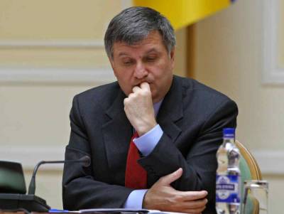 Арсен Аваков - У Зеленского задумались об отставке Авакова, вопрос решат в сентябре – источник из «Слуги народа» - news-front.info - Украина