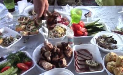 Эти продукты хуже любого яда: медики рассказали, от какой еды лучше отказаться на природе – последствия будут плачевными - ukrainianwall.com