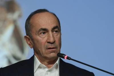 Роберт Кочарян - Экс-президент Армении призвал бессрочно оставить миротворцев России в Карабахе - lenta.ru