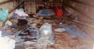 Обмотанное полиэтиленом тело нашли в гараже у больницы в Забайкалье - ren.tv - Забайкальский край - Чита