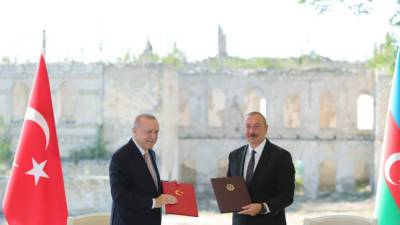 Реджеп Тайип Эрдоган - Ильхам Алиев - Эрдоган и Алиев подписали Шушинскую декларацию о расширении связей - dialog.tj - Турция - Азербайджан - Шуша