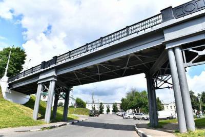 В центре Ярославля будут ремонтировать пешеходный мост - yar.mk.ru - Ярославль