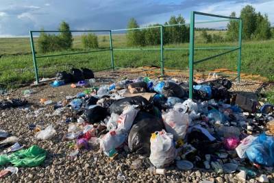 Экоактивист возмутился поведением туристов в Кондуках Тульской области - tula.mk.ru - Тульская обл.