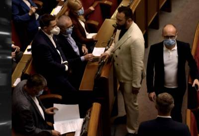 Петр Порошенко - Александр Дубинский - Louis Vuitton - Николай Тищенко - Эксперт раскрыл секреты стиля украинских политиков - ivona.bigmir.net