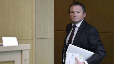 Владимир Путин - Борис Титов - Титов: объемы жилищного строительства в РФ могут сократиться вдвое - gazeta.ru