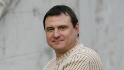 «Ты — артистишка»: экс-солисту «Лесоповала» сломали челюсть в Сочи - 5-tv.ru - Сочи - Следственный Комитет