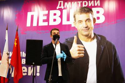 Дмитрий Певцов - Дмитрий Певцов решил идти в Государственную Думу - tvc.ru - Москва