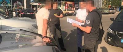 На Луганщине начальника сектора криминальной полиции задержали при получении взятки - w-n.com.ua - Лисичанск