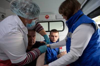 Александр Беглов - Роспотребнадзор Петербурга не разрабатывает документ об обязательной вакцинации - neva.today - Москва - Санкт-Петербург