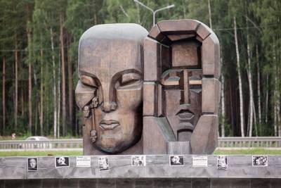 В Екатеринбурге пройдет гражданская панихида по жертвам сталинских репрессий - znak.com - Екатеринбург