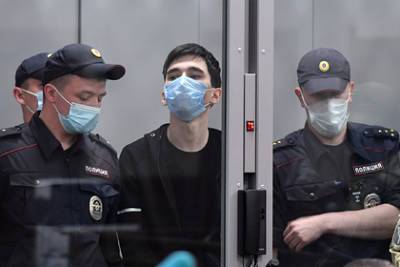 Устроивший расстрел в казанской школе рассказал о незаживающей ране - lenta.ru - Москва - Казань