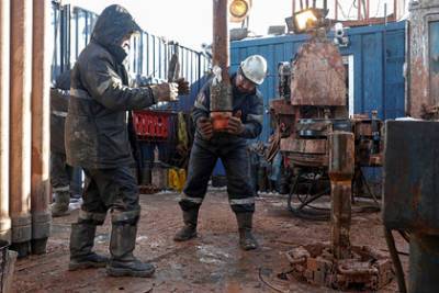 Ценам на нефть предсказали взлет до 100 долларов - lenta.ru