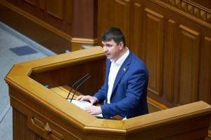 Антон Поляков - Не могу переступить через себя: Поляков отказался от «депутатской вакцины» - novostiua.news
