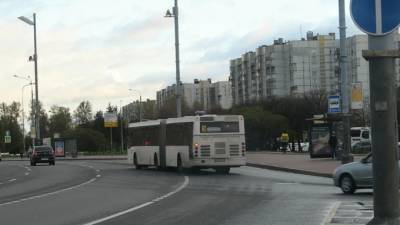 В Петербурге в дни православных праздников будут работать дополнительные автобусы - piter.tv - Санкт-Петербург - территория Пассажиравтотранс