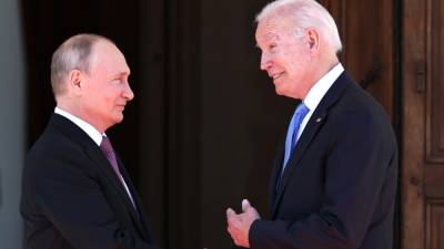 Владимир Путин - Джо Байден - Американцы восхитились бодрой пробежкой Путина по трапу самолета перед саммитом с Байденом - newinform.com - Швейцария - Женева