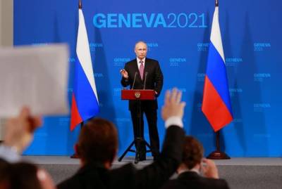 Дональд Трамп - Владимир Путин - Джо Байден - Путин прокомментировал слова Байдена про "убийцу": получил объяснения, они меня устроили - kp.ua