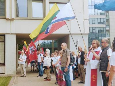 В борьбе за естественную семью - obzor.lt - Литва - Вильнюс