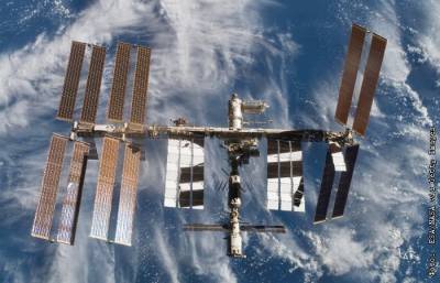Астронавты на МКС не смогли развернуть новую солнечную панель - interfax.ru - Москва - США
