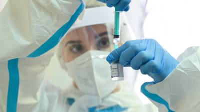 Власти Петербурга не исключают обязательную вакцинацию от COVID-19 - newinform.com - Петербурга