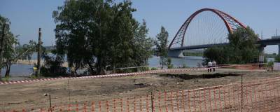 В Бугринской роще Новосибирска начали строить бассейны и горки для тюбинга - runews24.ru - Новосибирск - Канада